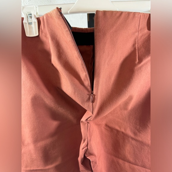 Theory Erstina B Pant Size 4 Deep Rose Approach Cropped - Picture 4 of 8